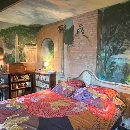 Holiday home Le Jardin Secret Du Dr Papertian