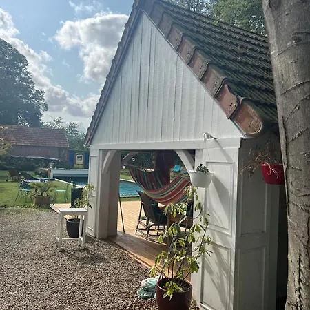 Holiday home Le Jardin Secret Du Dr Papertian *