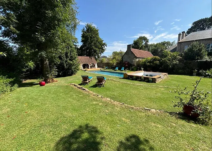 Le Jardin Secret Du Dr Papertian Hébergement de vacances Saint-Clair-sur-l'Elle