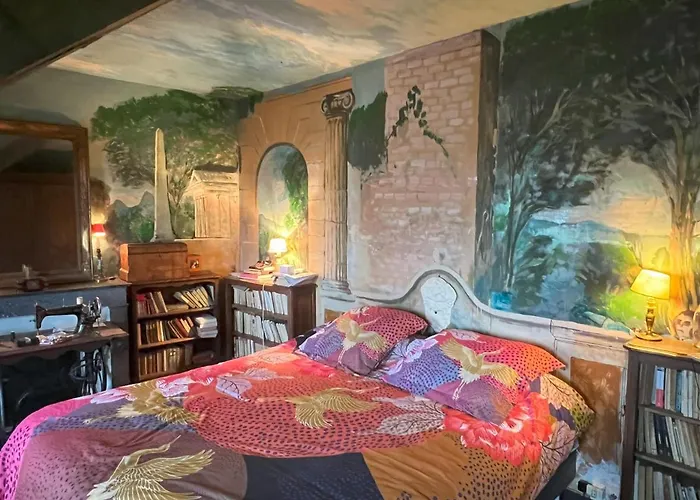 Holiday home Le Jardin Secret Du Dr Papertian