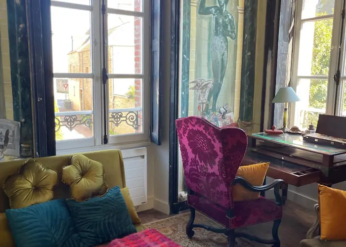 Holiday home Le Jardin Secret Du Dr Papertian *